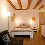 Готель Statthotel