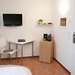 Готель Statthotel