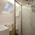 فندق ستاتهوتيل 3*