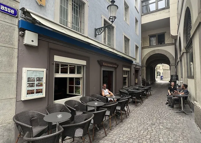 ستاتهوتيل 3*