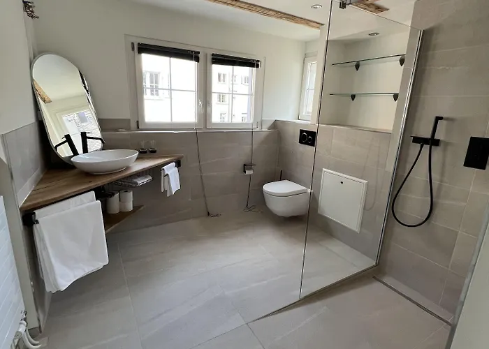 ستاتهوتيل فندق 3*